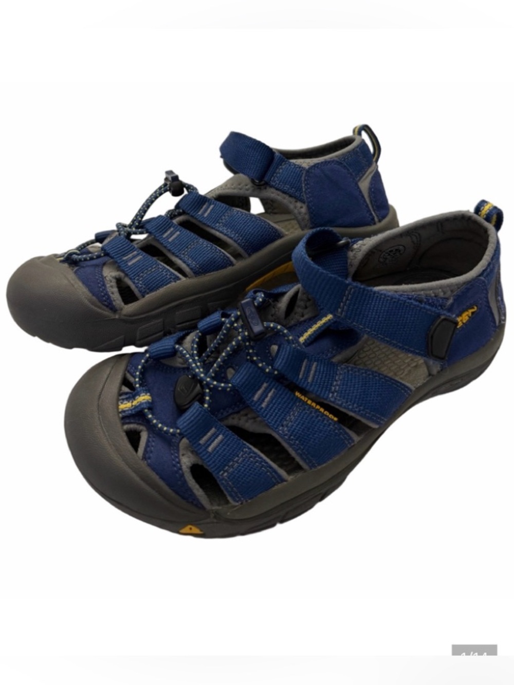 Keen Closed Toe Rugged Outdoorsy Sandals Blue Gray Outdoor Footwear Youth Size 4